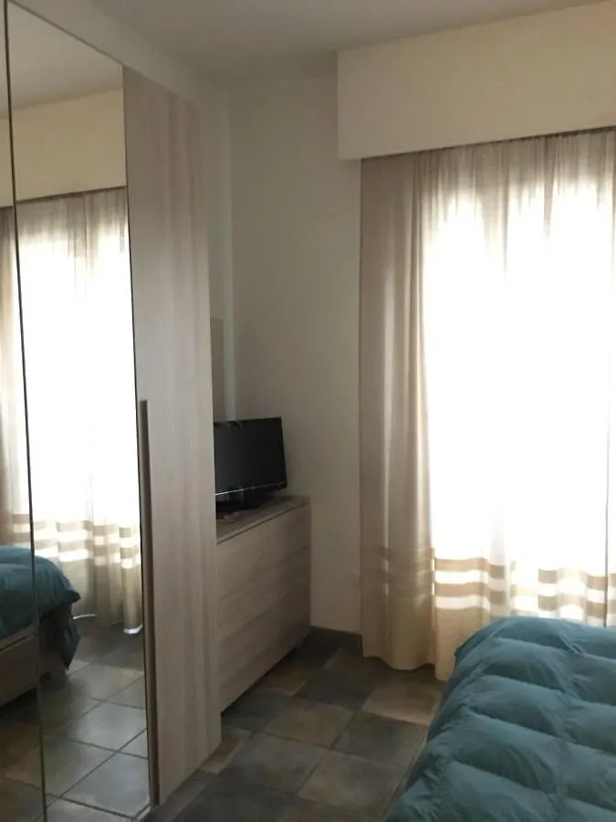 Alla Rotonda Dai Santi Rovigo 0*,  Italy